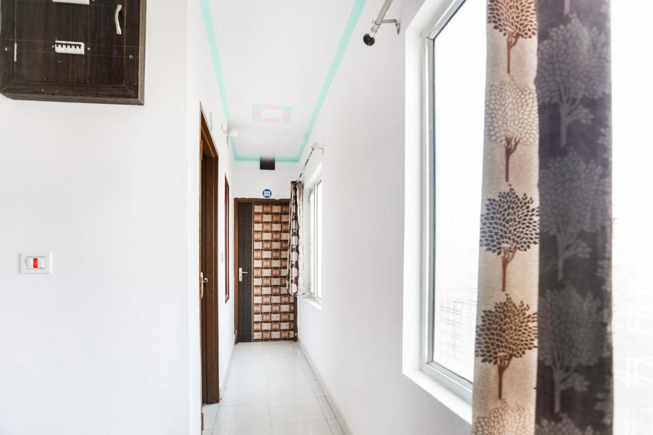 Oyo 69534 Hotel Nanda Tower Hanumangarh Екстер'єр фото