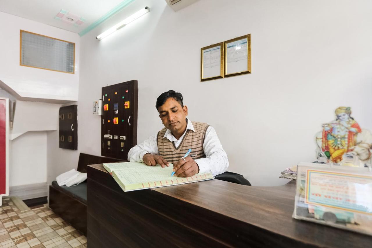 Oyo 69534 Hotel Nanda Tower Hanumangarh Екстер'єр фото